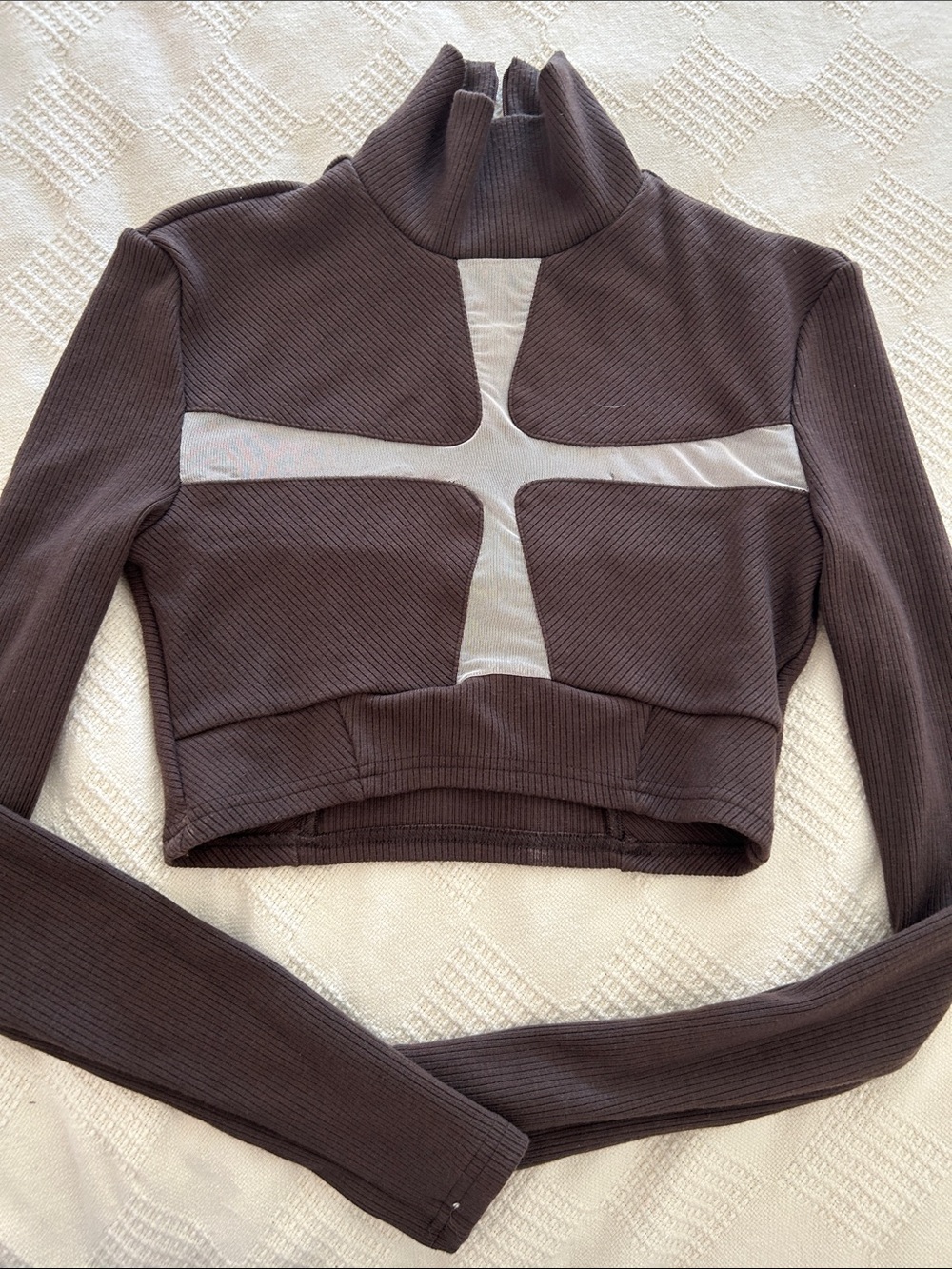 4Muggle Cropped Ribbed Long-Sleeve Top with Contrast Cross - Dark Brown